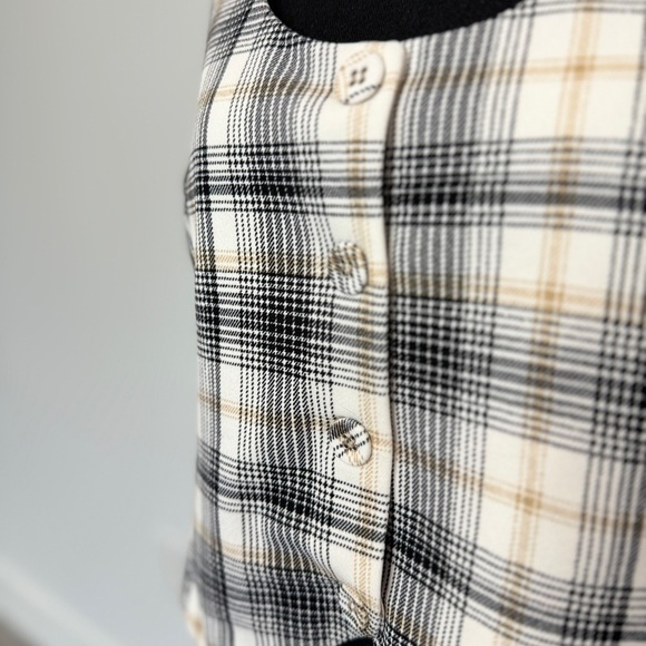 RUE21 Plaid Button Up Women’s Vest (Large) - Picture 4 of 7